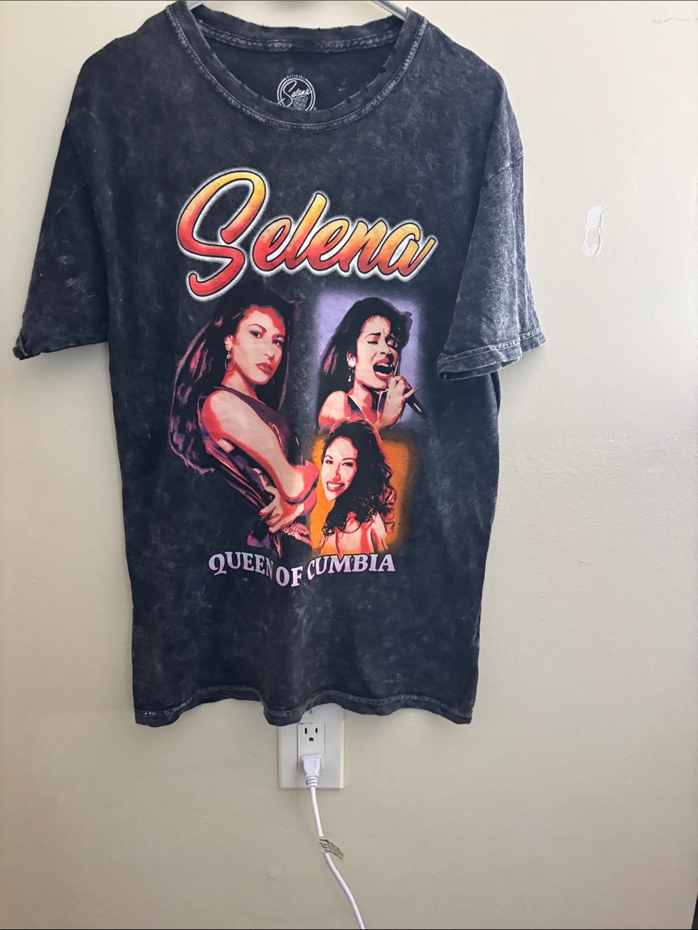 Selena Graphic Tee - Black Vintage Wash, Queen of Cumbia